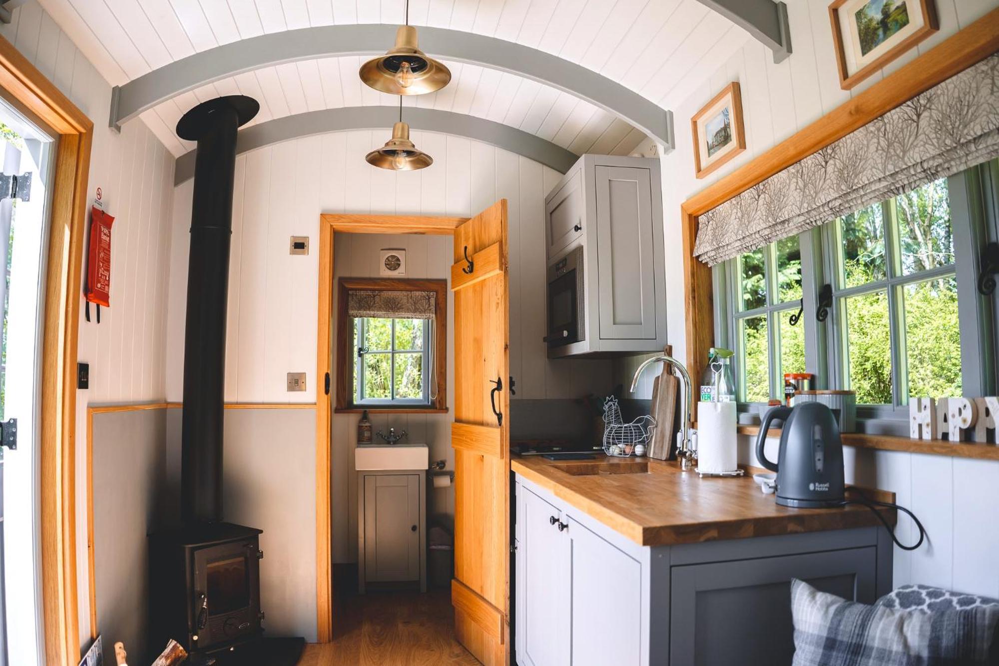 Somerset Shepherds Huts Winsham Eksteriør bilde